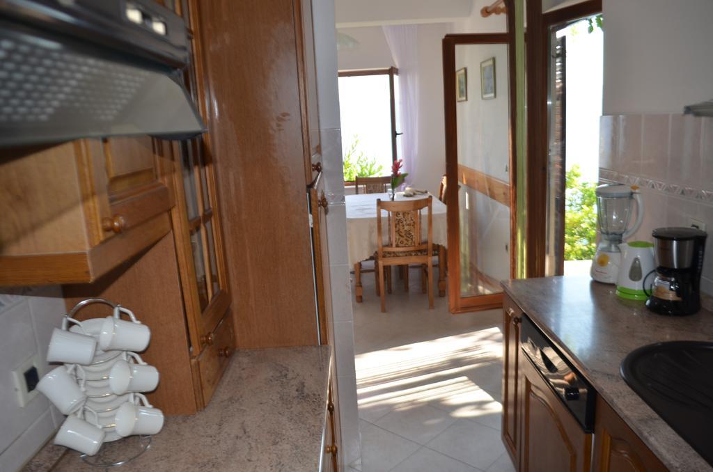 Holiday Villa In أوميس المظهر الخارجي الصورة